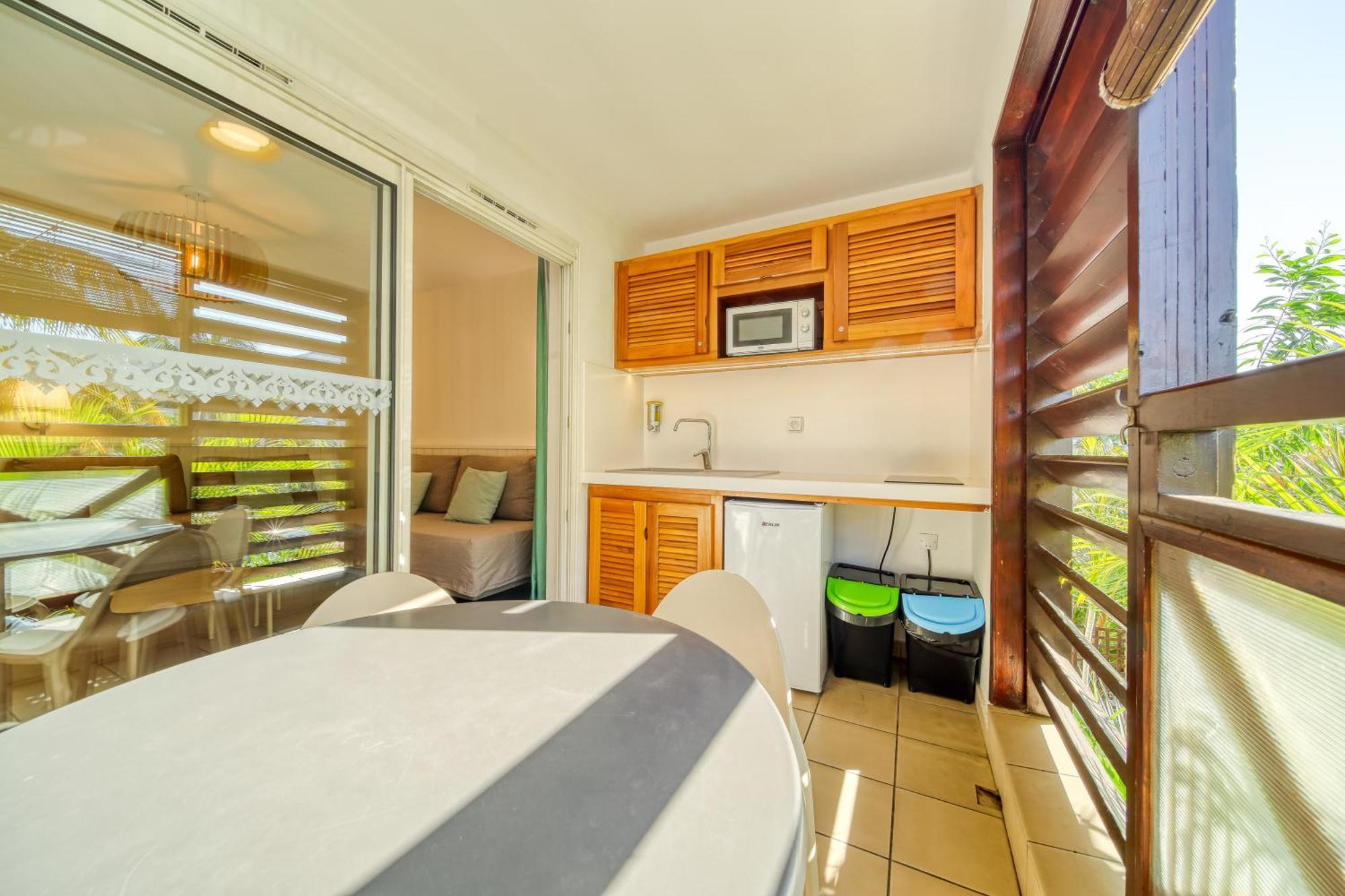 Residence Tropic Appart Hotel Saint-Gilles Les Bains Exterior photo