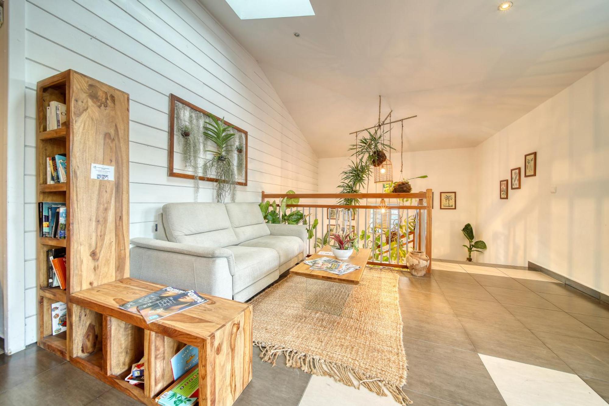 Residence Tropic Appart Hotel Saint-Gilles Les Bains Exterior photo