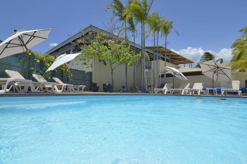 Residence Tropic Appart Hotel Saint-Gilles Les Bains Exterior photo